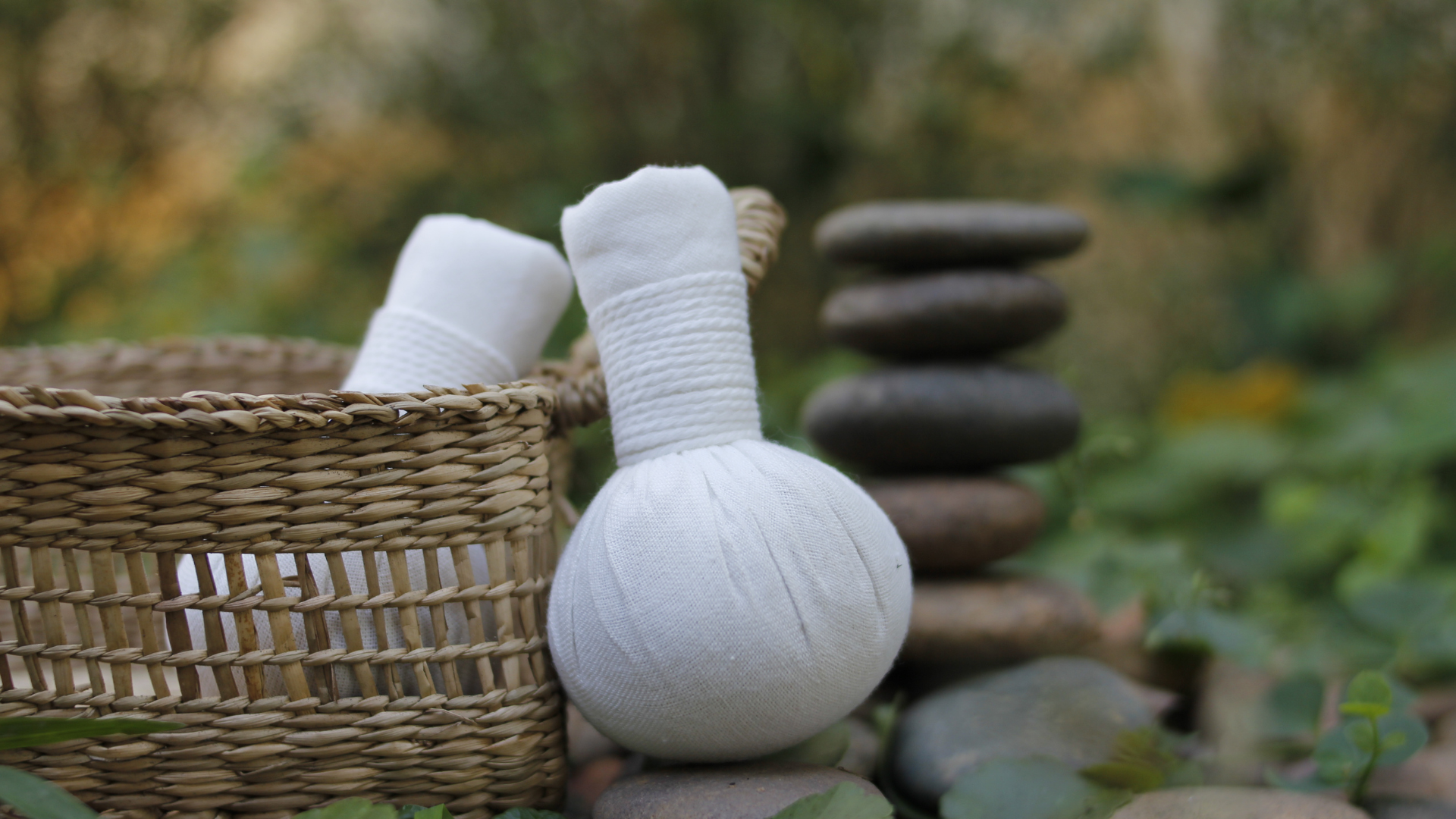 massage balles chaudes siam.webp