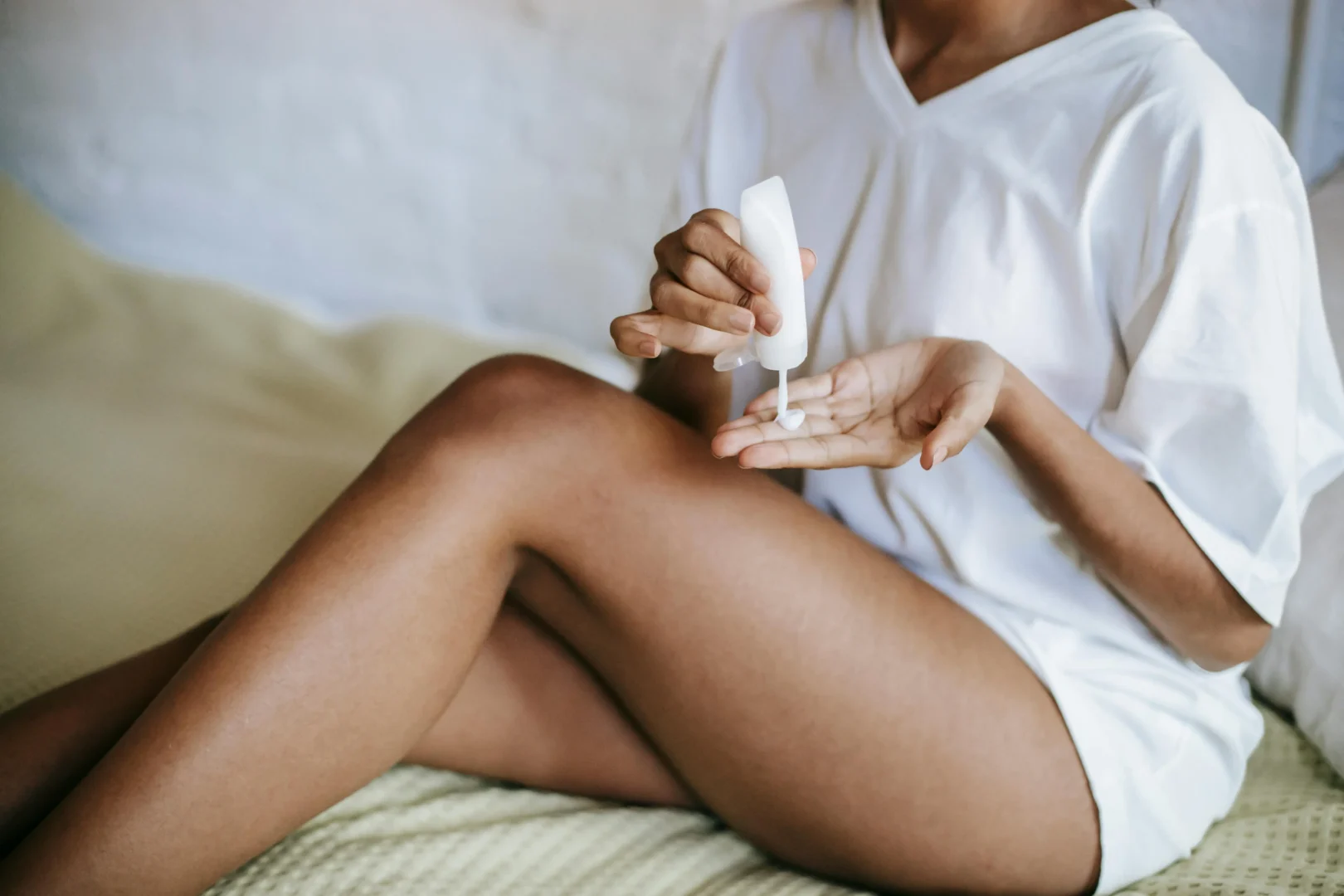 Jambes lourdes : causes, signes et solutions naturelles